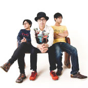 アーティスト写真